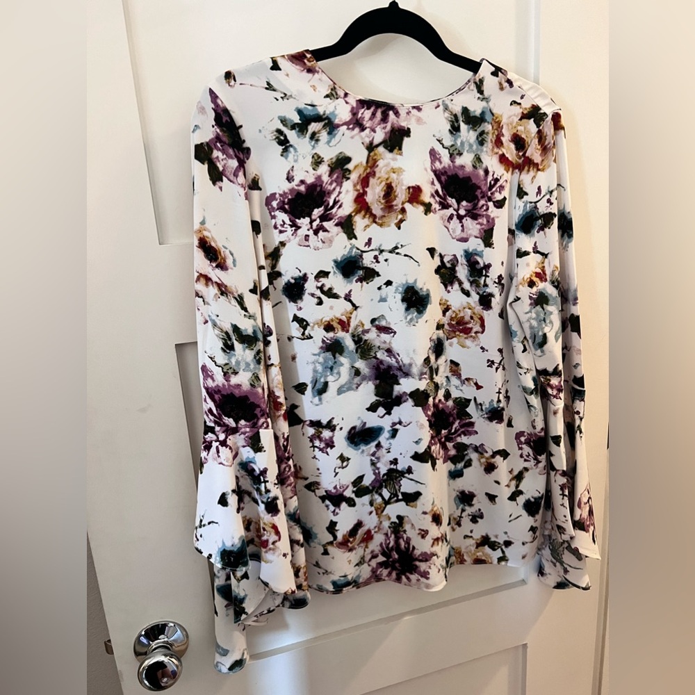 Floral modest blouse
